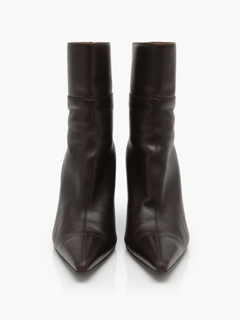 GUCCI Classic Pointed Toe Brown Leather Ankle Boots. Zipper back
Worn Once!!